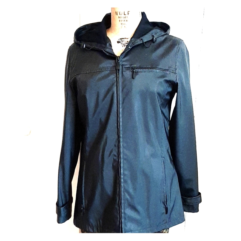 Weather vane Raincoat